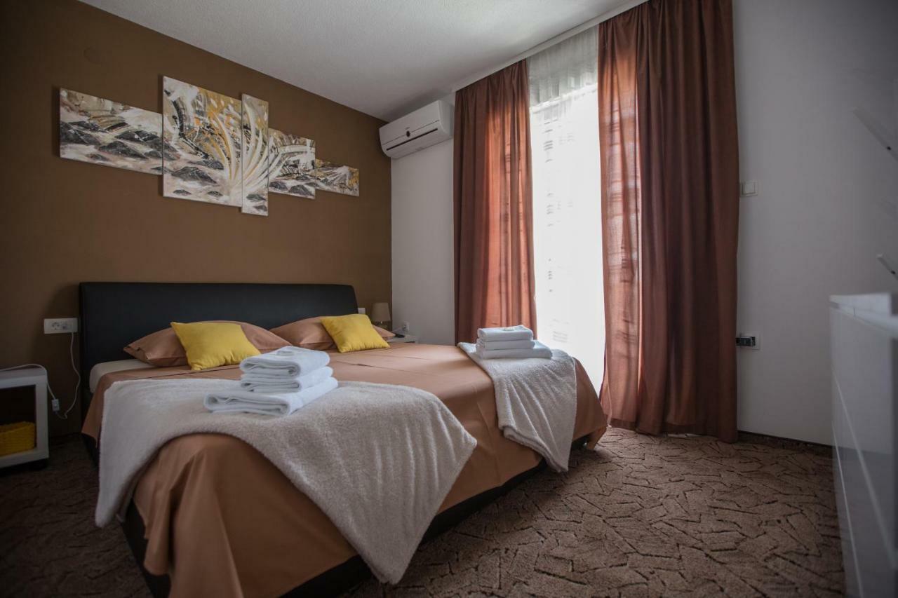 Luxury Apartment With Private Heated Pool Šibenik Extérieur photo